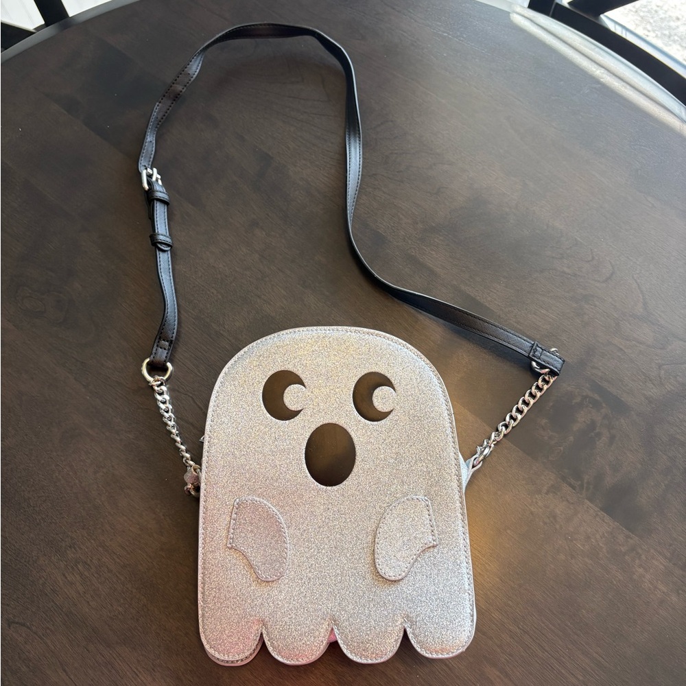 Ghost purse